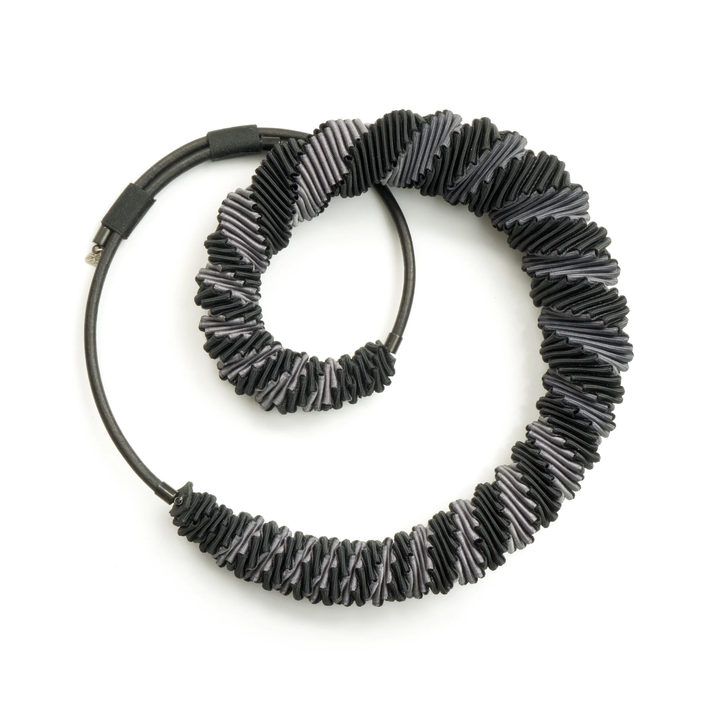 Adjustable Turning Necklace - Image 8